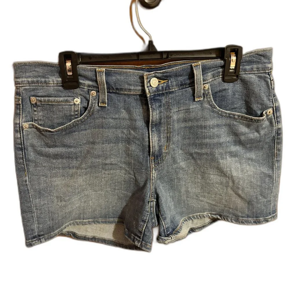 Levi’s Mid Length Denim Shorts 5 Pocket Medium Blue
